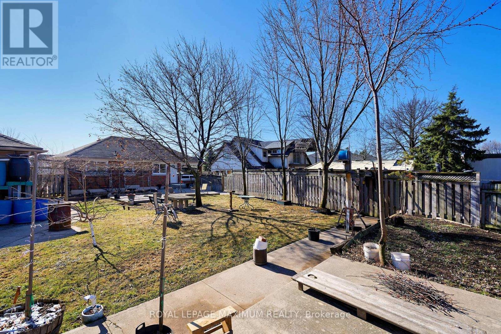 149 Leighland Avenue, Oakville, Ontario  L6H 1B3 - Photo 32 - W12037484