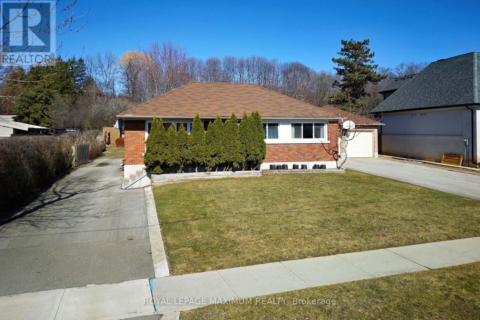 Property at 149 LEIGHLAND AVENUE image 4
