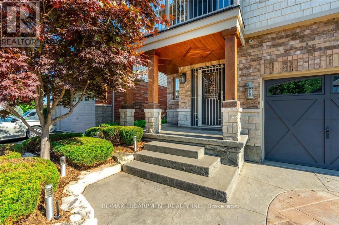 Property at 16 SYCAMORE CRESCENT image 2