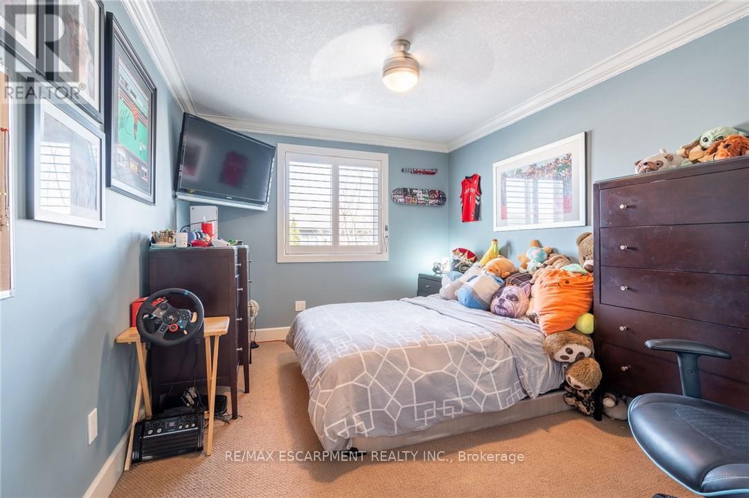 16 Sycamore Crescent, Grimsby, Ontario  L3M 5P7 - Photo 28 - X12037497