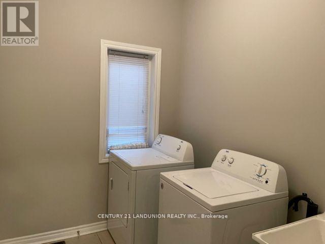 516 Baldwin Crescent, Woodstock, Ontario  N4T 0G6 - Photo 10 - X12037515