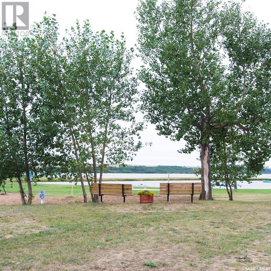 29 Lake Shore Drive, Macklin Lake Regional Park, Macklin, Saskatchewan  S0L 2C0 - Photo 34 - SK999346