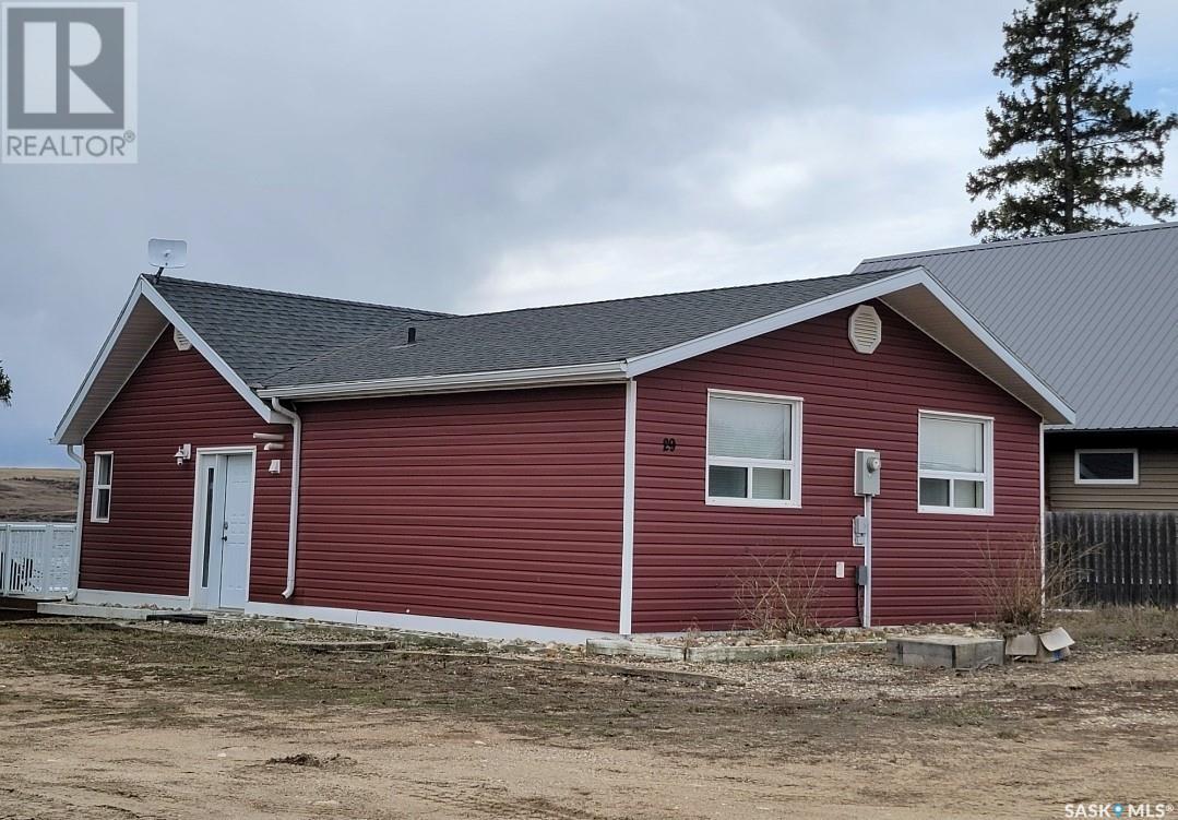 29 Lake Shore Drive, Macklin Lake Regional Park, Macklin, Saskatchewan  S0L 2C0 - Photo 4 - SK999346