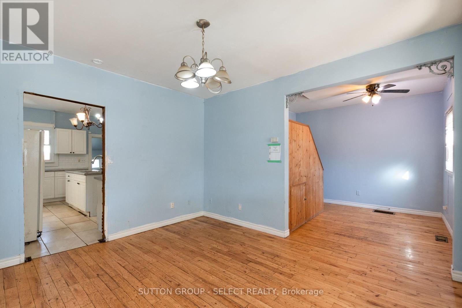 Photo 7 of 25 for 53 Boullee Street