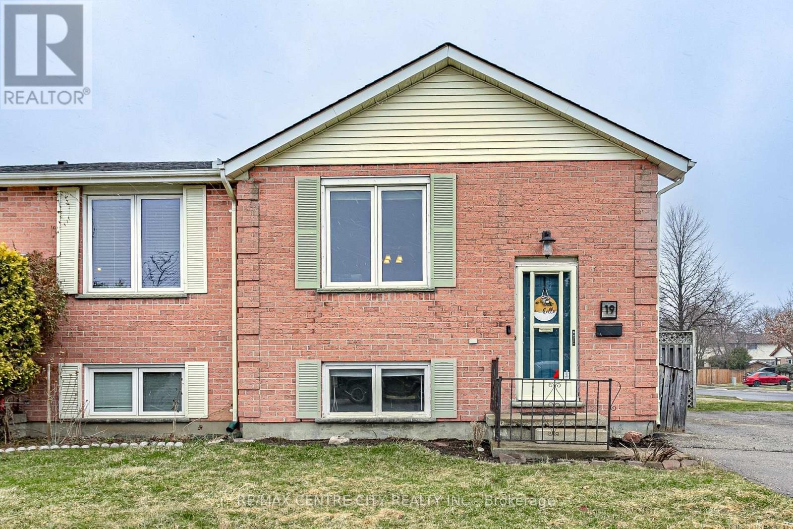 19 Salvia Court
