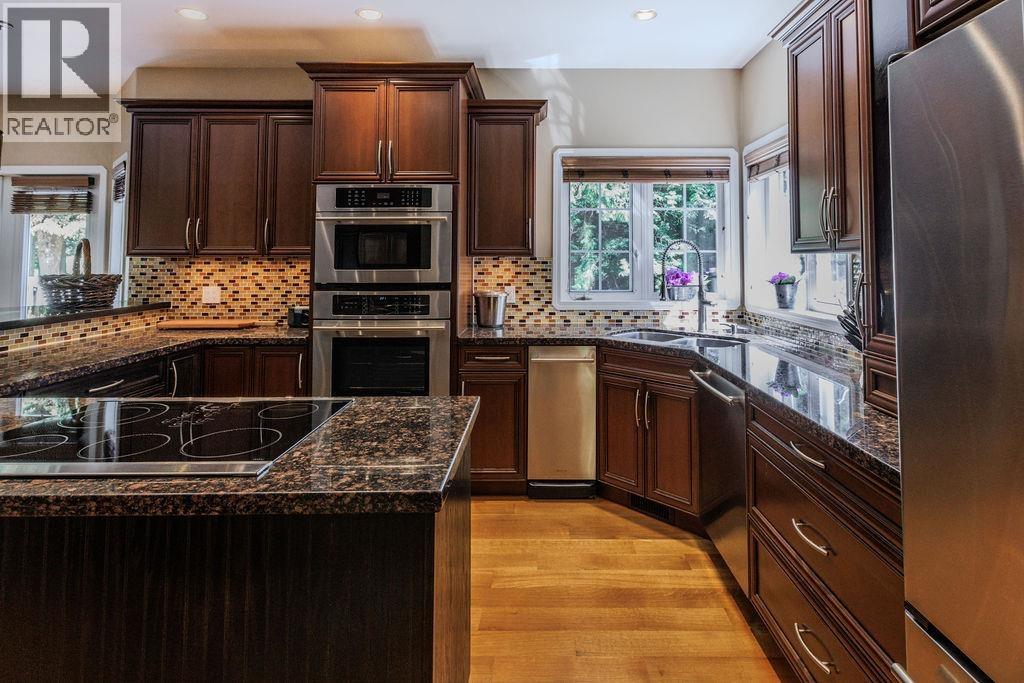 Lorem Ipsum Dolor Sit A, Roberts Creek, British Columbia  V0N  - Photo 11 - DEMO27762525