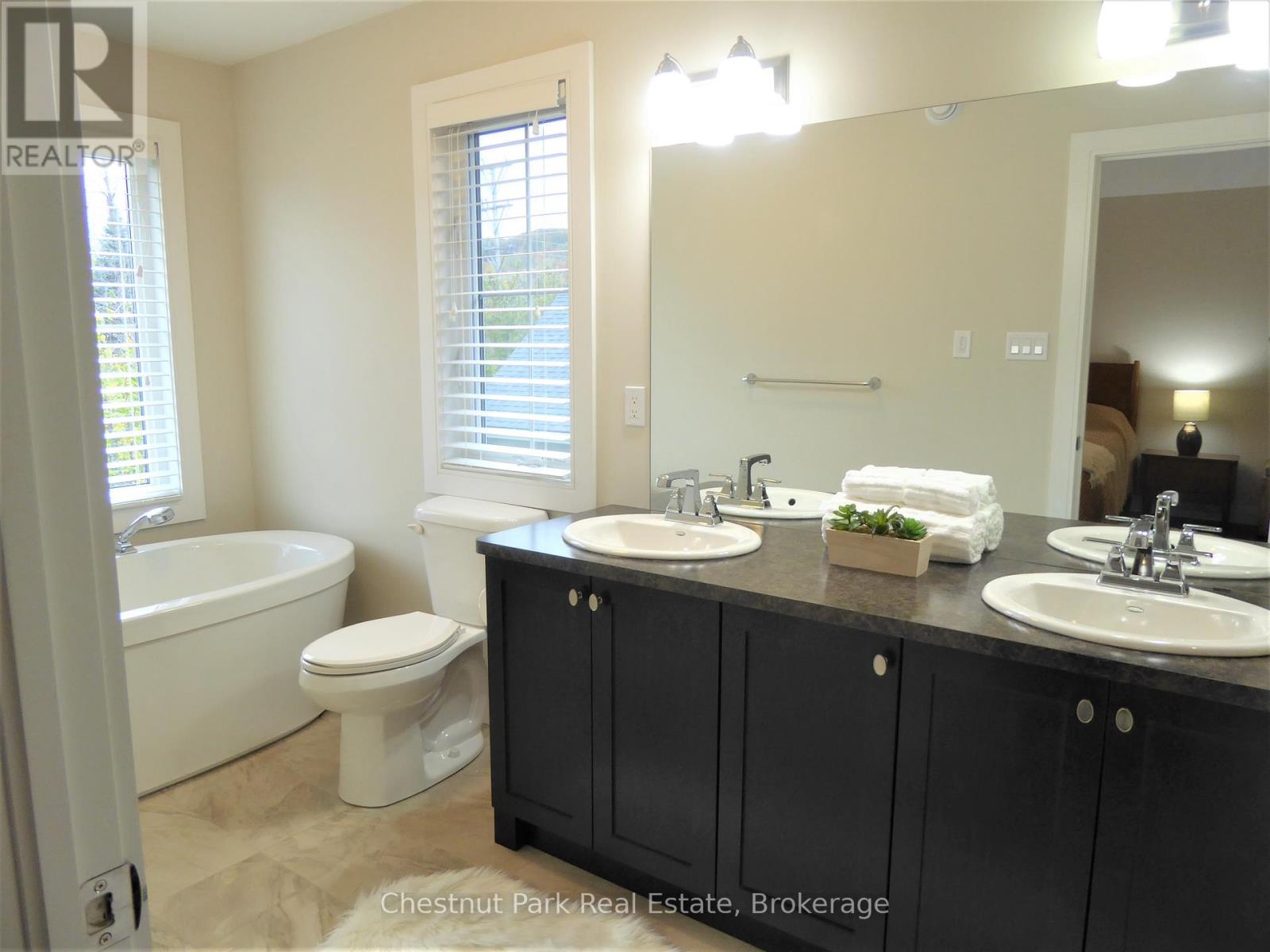 154 Yellow Birch Crescent, Blue Mountains, Ontario  L9Y 0Y5 - Photo 23 - X12037534