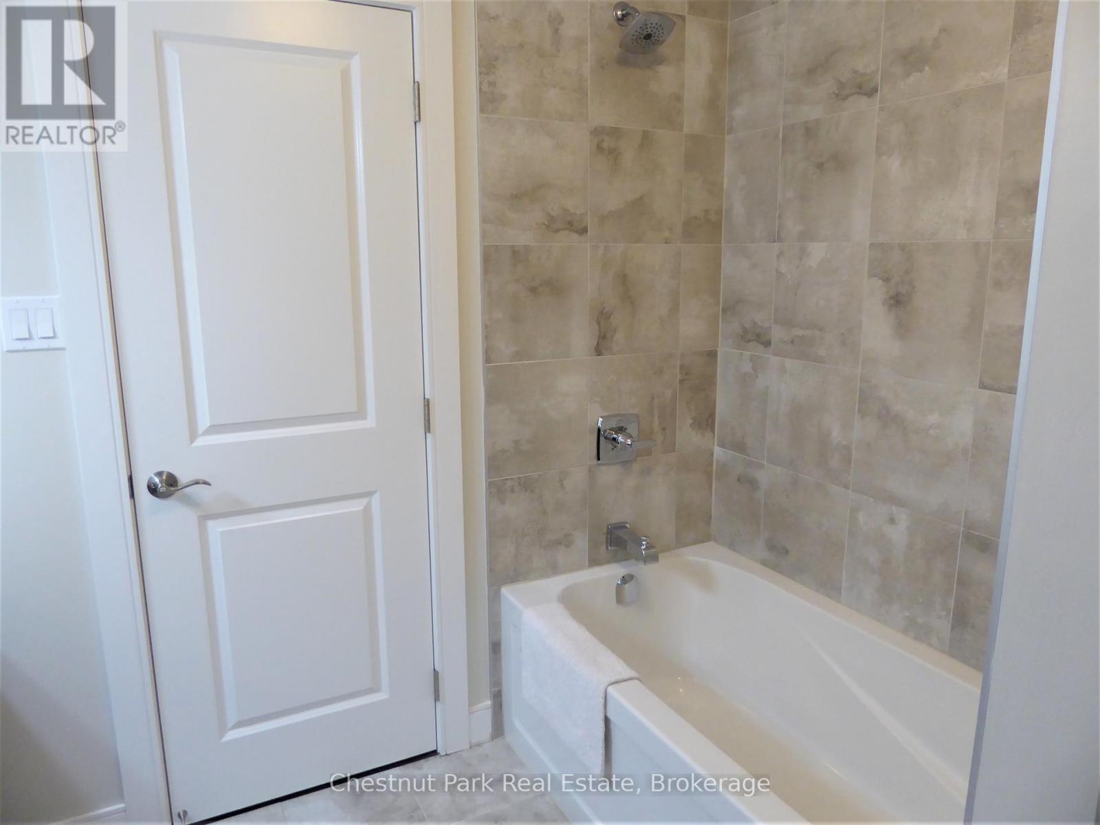 154 Yellow Birch Crescent, Blue Mountains, Ontario  L9Y 0Y5 - Photo 34 - X12037534