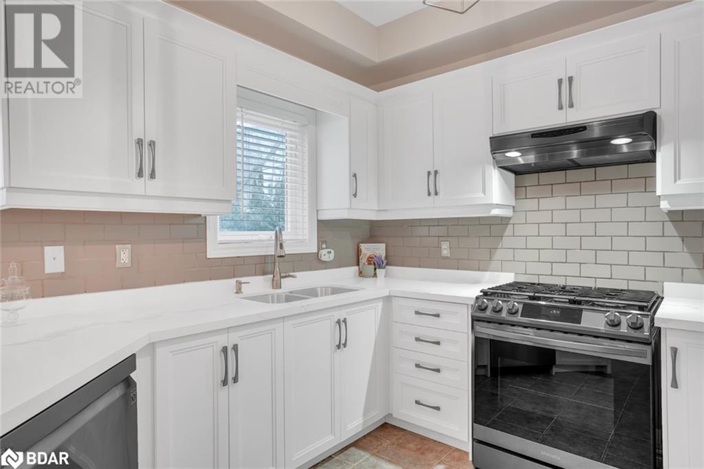 15 Black Ash Trail, Barrie, Ontario  L4N 3K2 - Photo 7 - 40709562