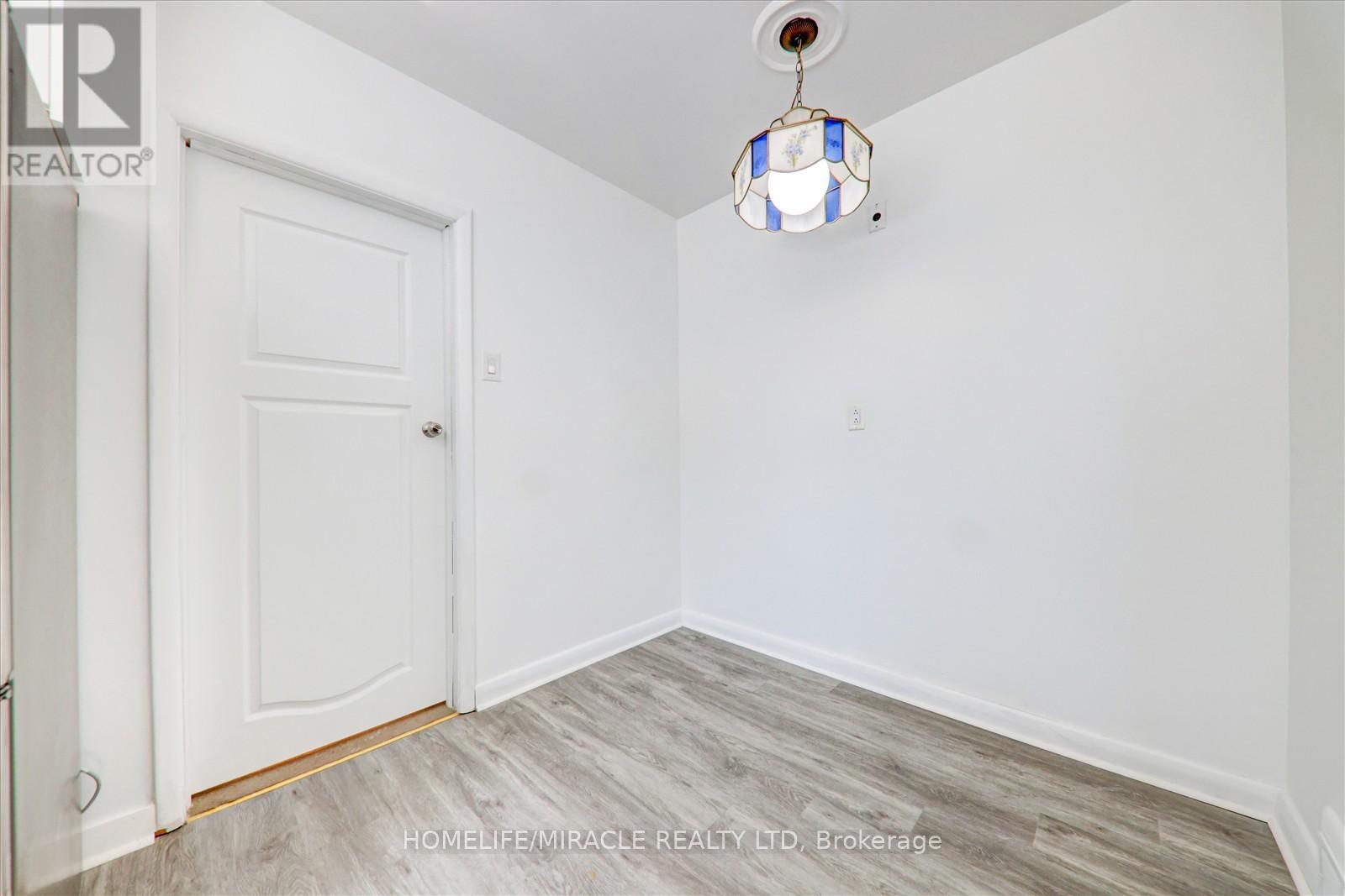 23 Dunelm Street, Toronto, Ontario  M1J 3G2 - Photo 11 - E12037670