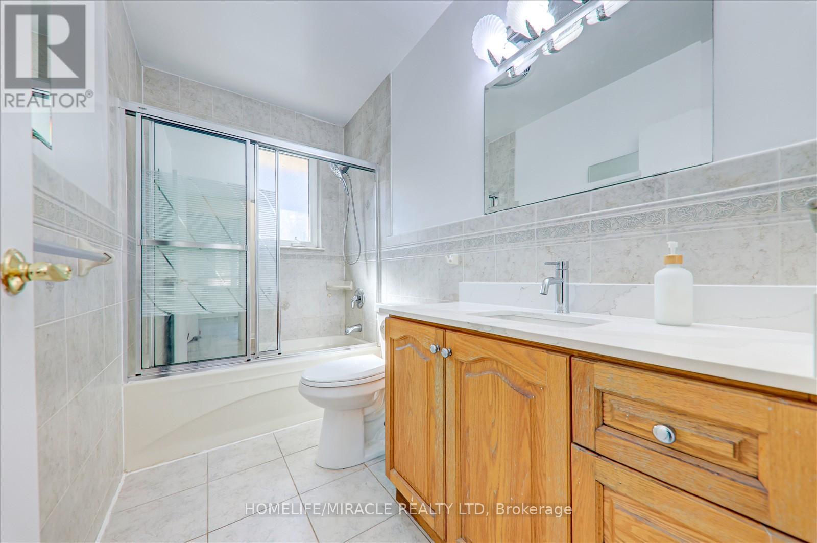 23 Dunelm Street, Toronto, Ontario  M1J 3G2 - Photo 17 - E12037670