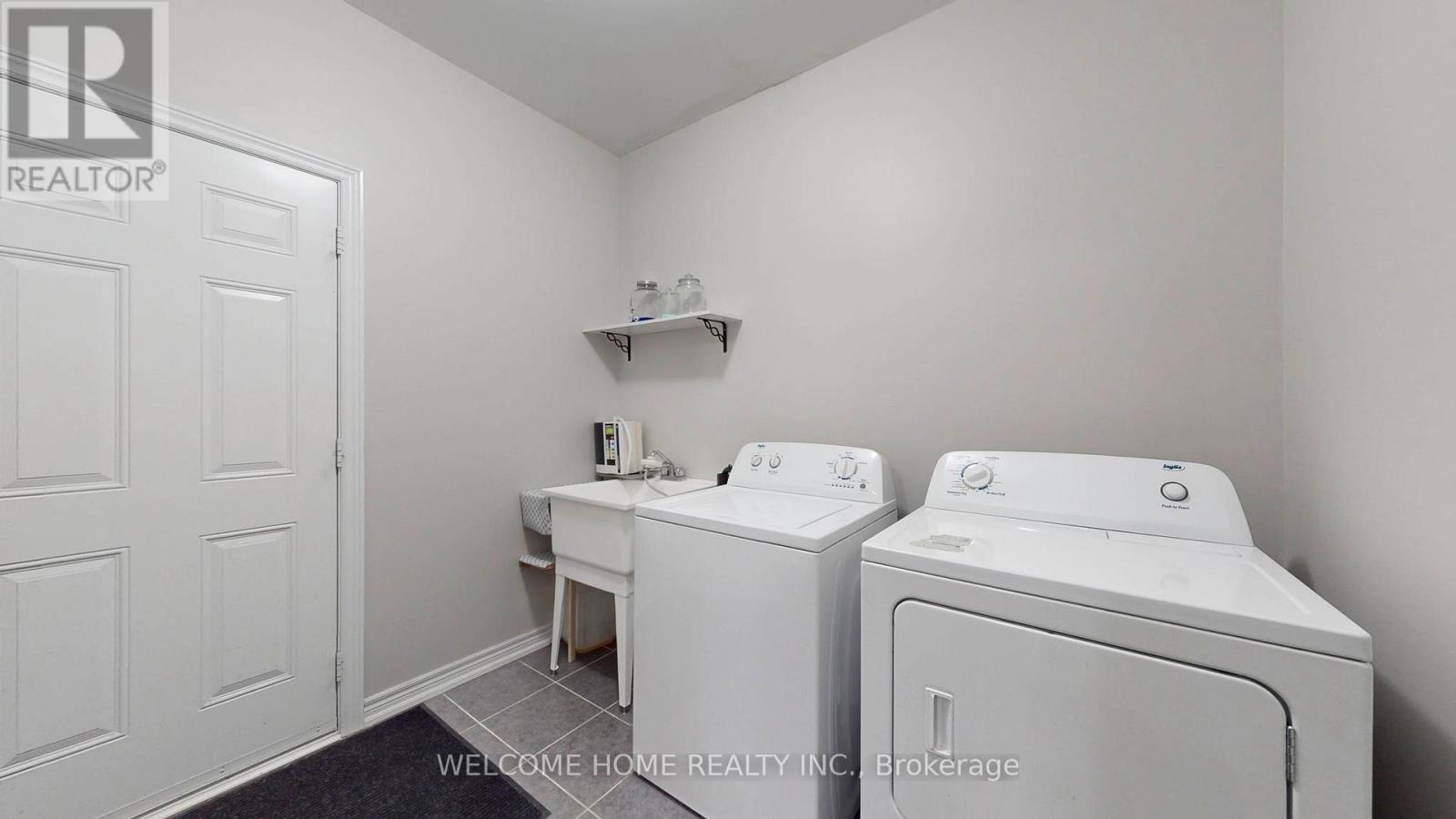 1346 Bardeau Street, Innisfil, Ontario  L0L 1W0 - Photo 32 - N12037603