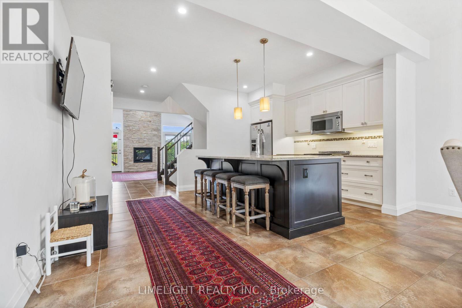 Property at 302 CALLAWAY ROAD image 4
