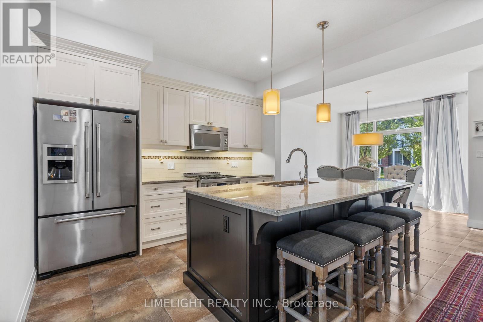 302 Callaway Road, London North, Ontario  N0M 1C0 - Photo 6 - X12037763