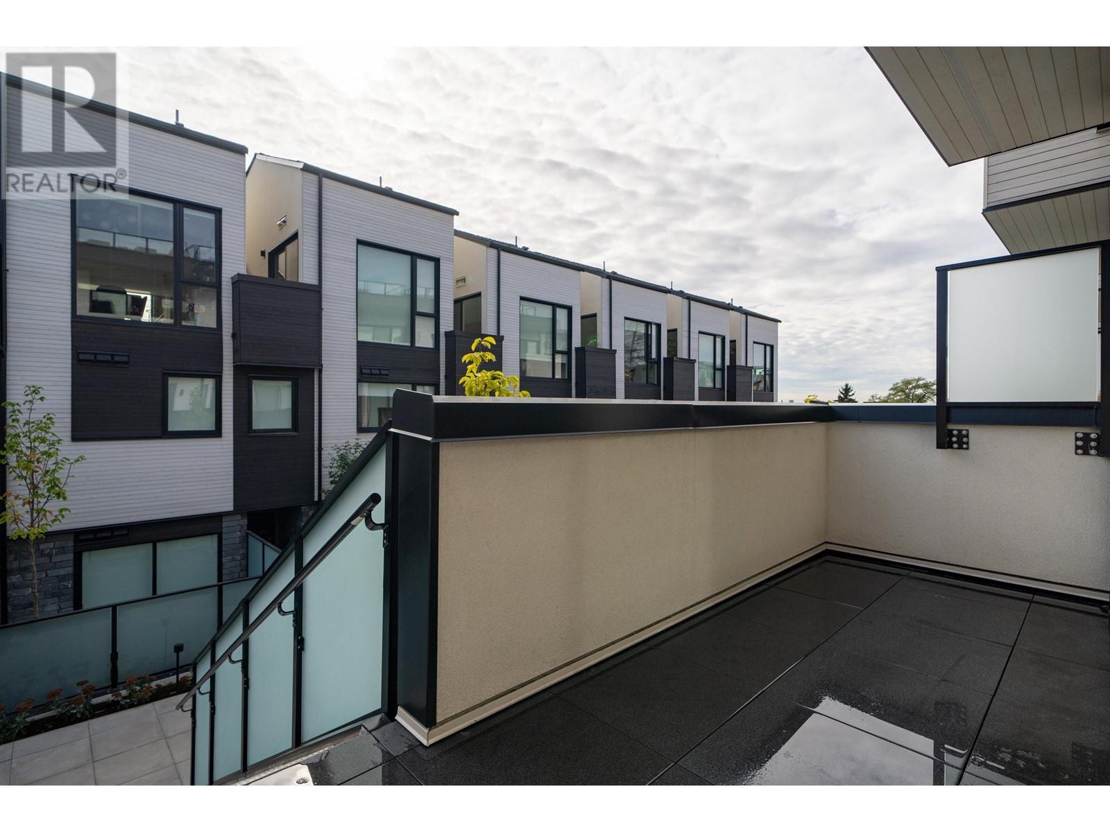 228 650 E 2nd Street, North Vancouver, British Columbia  V7M 1E3 - Photo 31 - R2981021