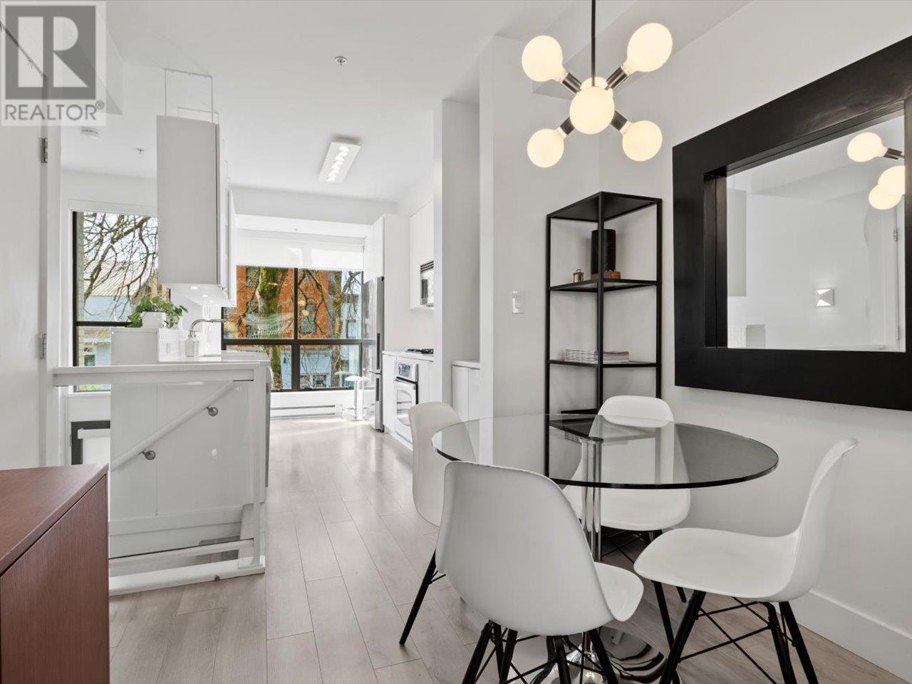 3812 COMMERCIAL STREET, vancouver, British Columbia