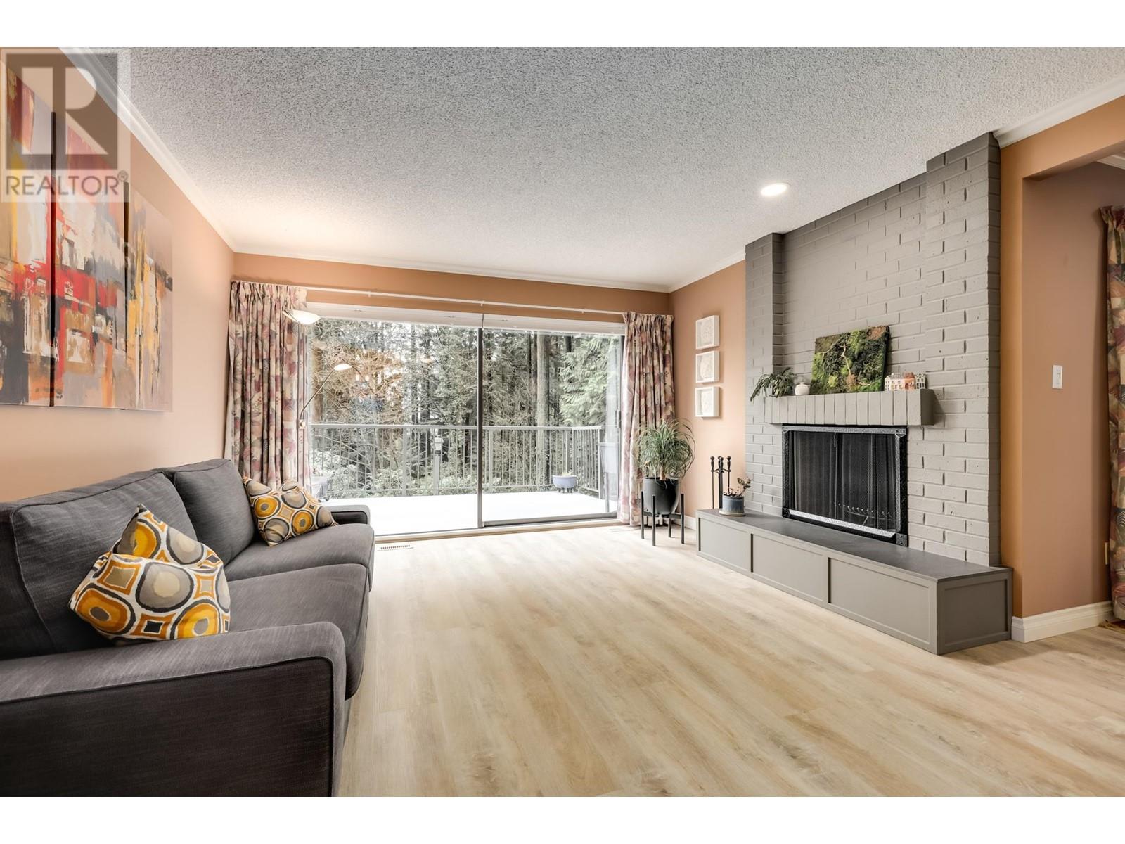 816 Frederick Road, North Vancouver, British Columbia  V7K 2Y3 - Photo 3 - R2981026