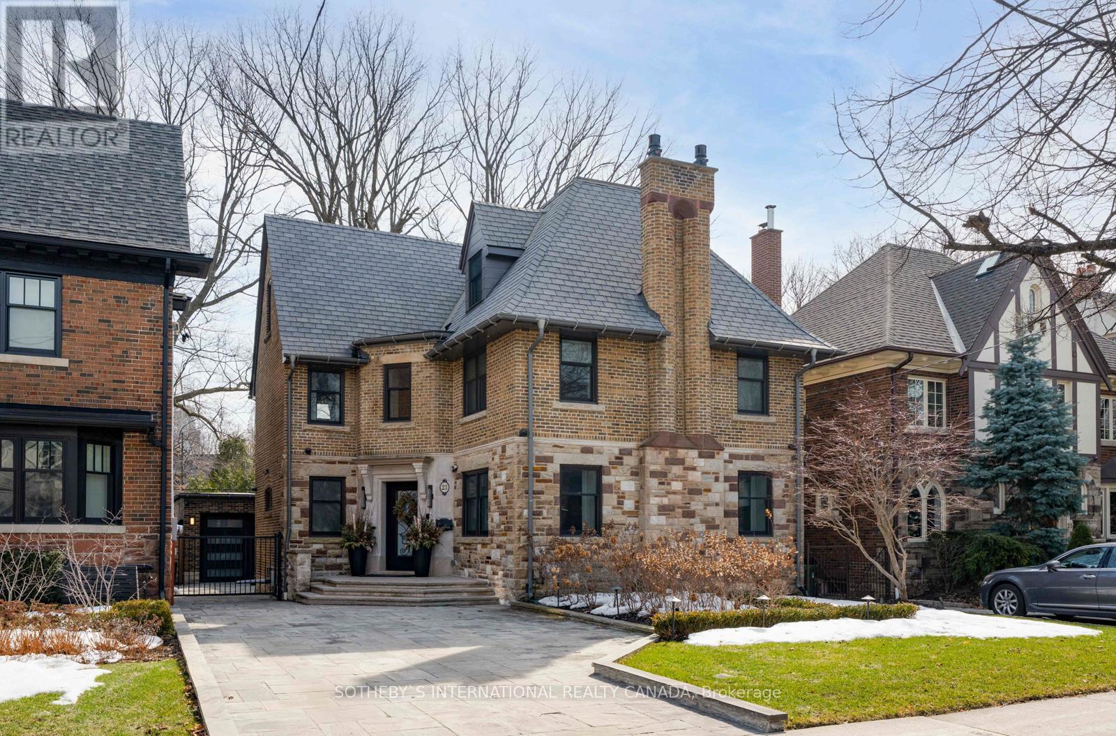 Property at 23 DOUGLAS DRIVE image 1