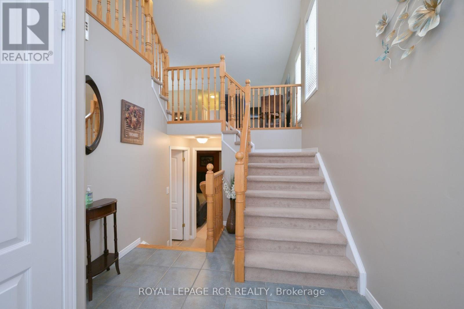 Property at 26 BENJAMIN CRESCENT image 3