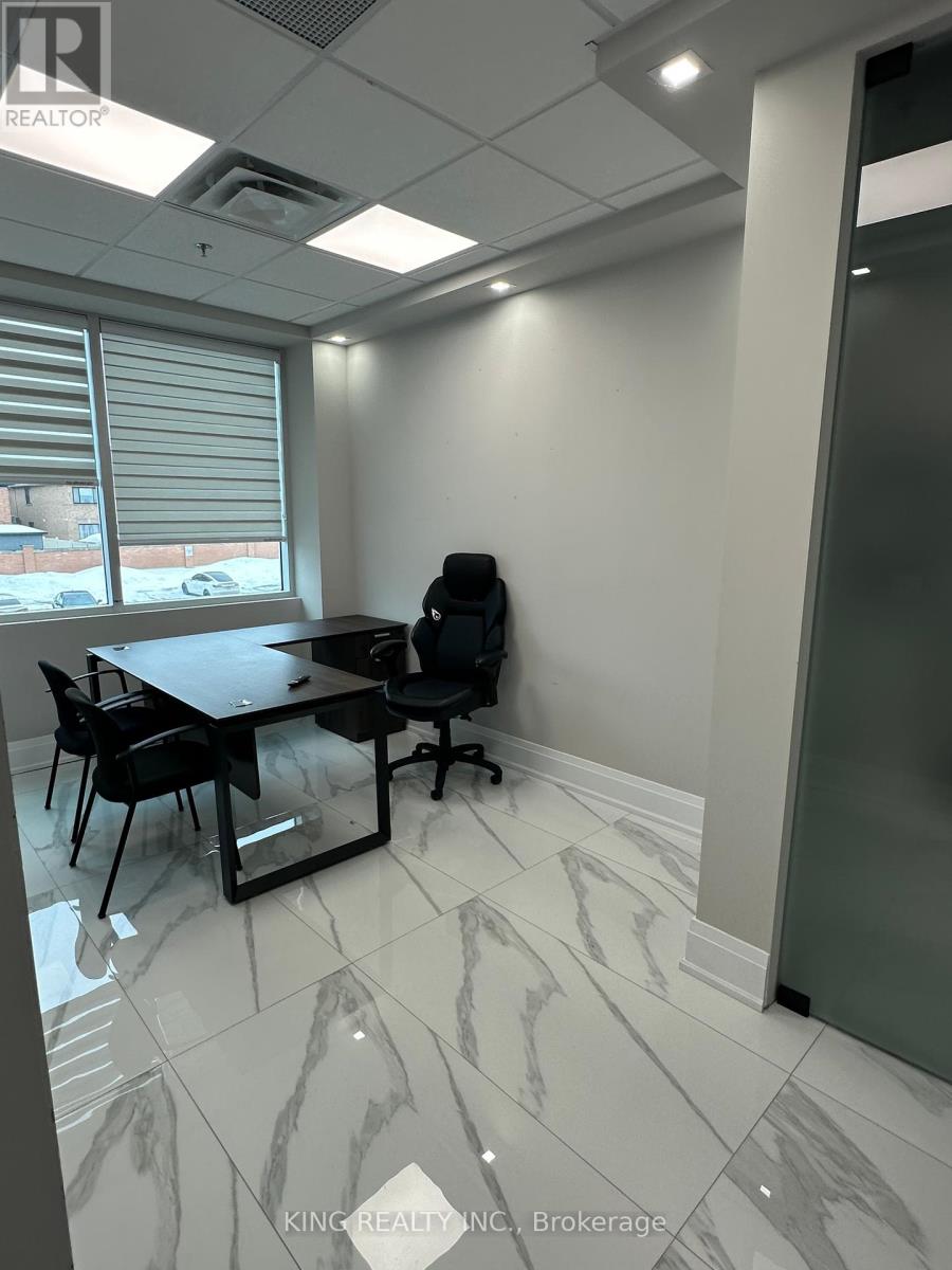 212 - 50 Sunny Meadow Boulevard S, Brampton, Ontario  L6R 0Y7 - Photo 14 - W12037787