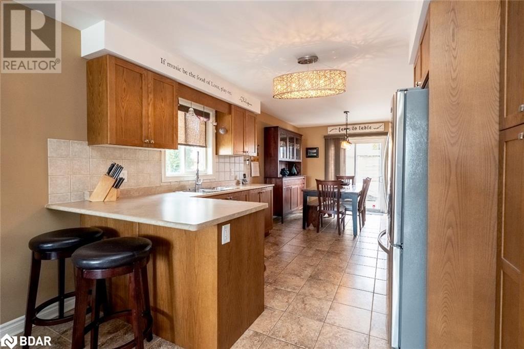 38 Touchette Drive, Barrie, Ontario  L4N 6A1 - Photo 4 - 40709158