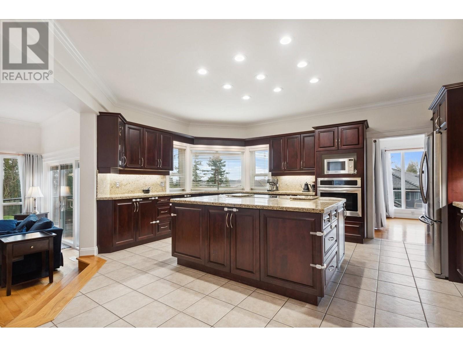 2274 Sorrento Drive, Coquitlam, British Columbia  V3K 6P4 - Photo 8 - R2980763