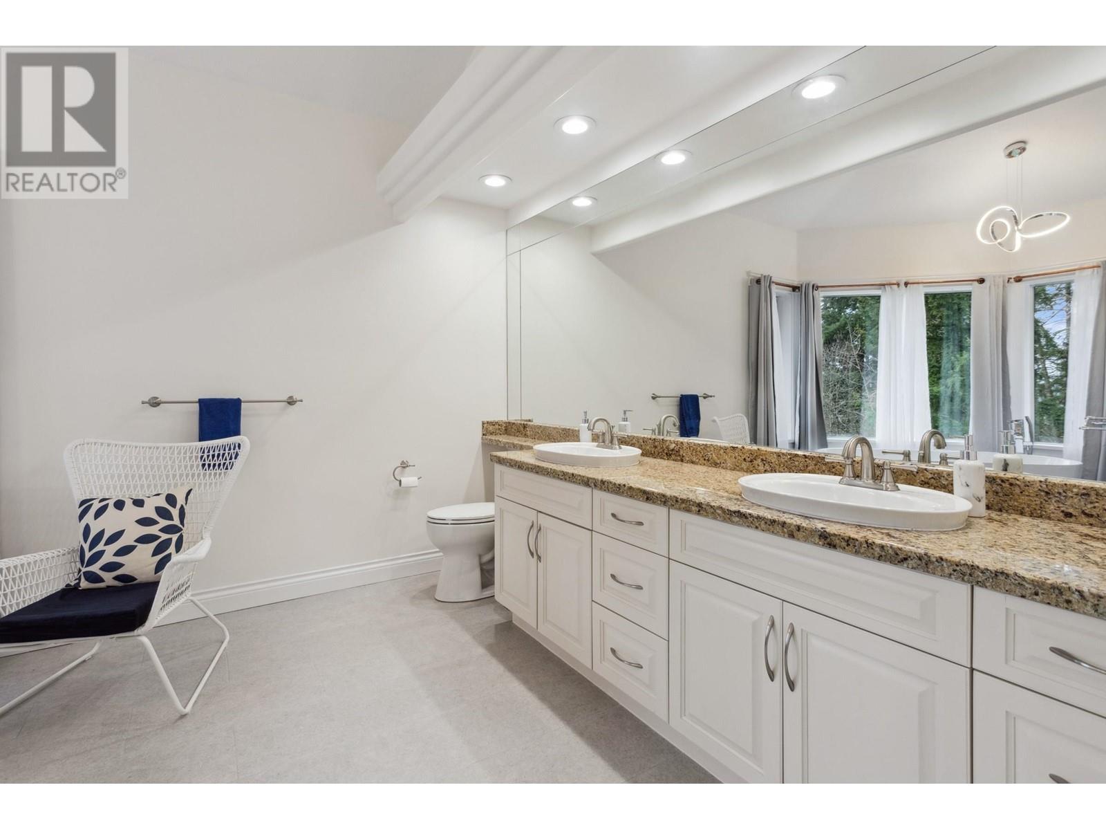2274 Sorrento Drive, Coquitlam, British Columbia  V3K 6P4 - Photo 25 - R2980763
