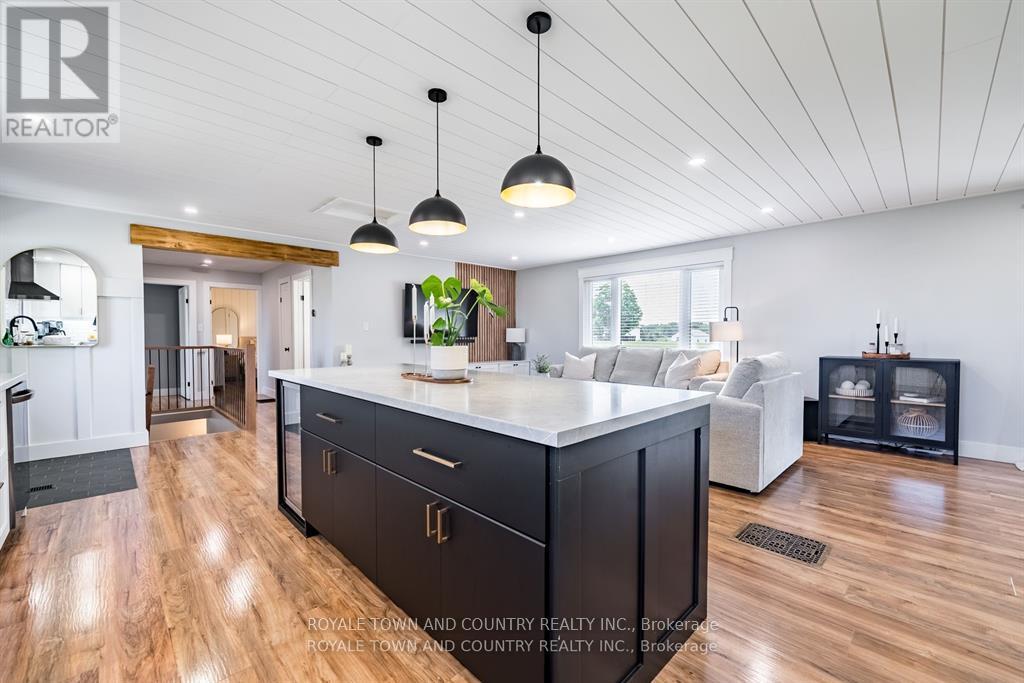 298 Glenarm Road, Kawartha Lakes, Ontario  K0M 2T0 - Photo 10 - X12037833