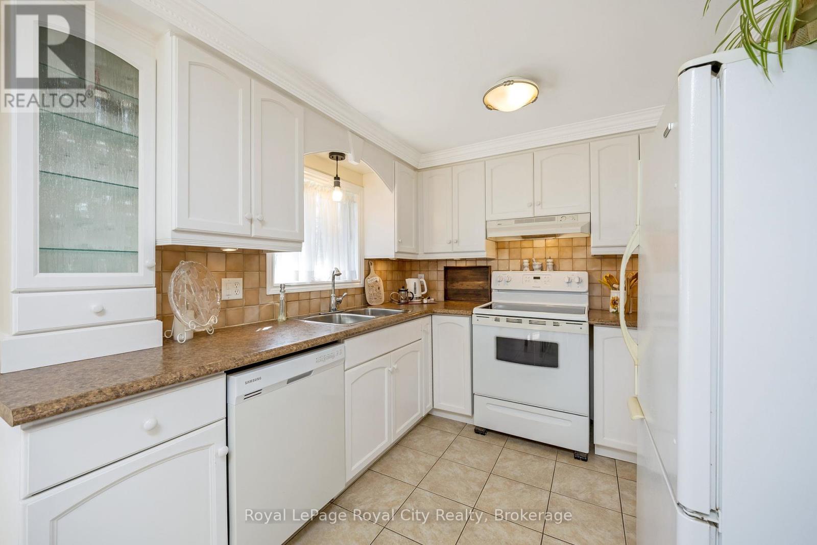 119 Lou's Boulevard, Guelph/eramosa, Ontario  N0B 2K0 - Photo 17 - X12037855