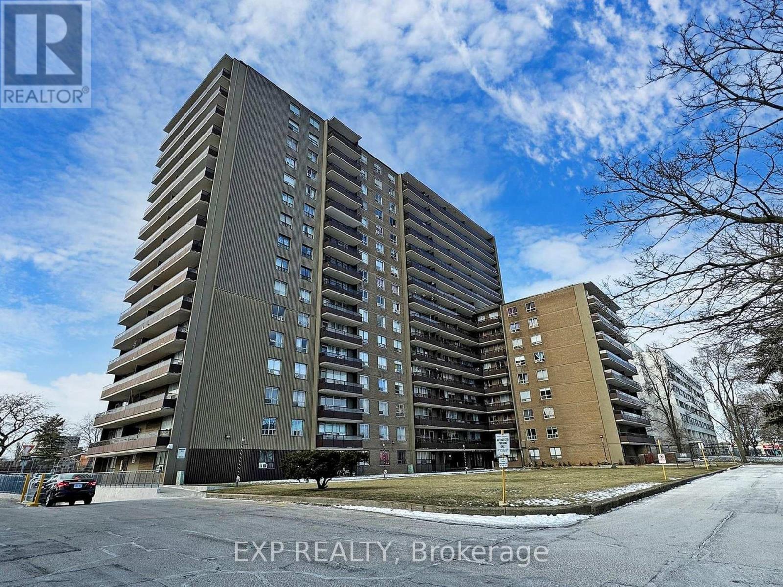 Property at 819 - 180 MARKHAM ROAD image 2