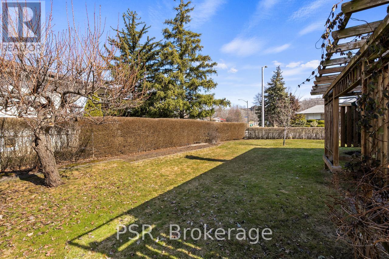 Property at 1197 GREYOWL POINT image 4