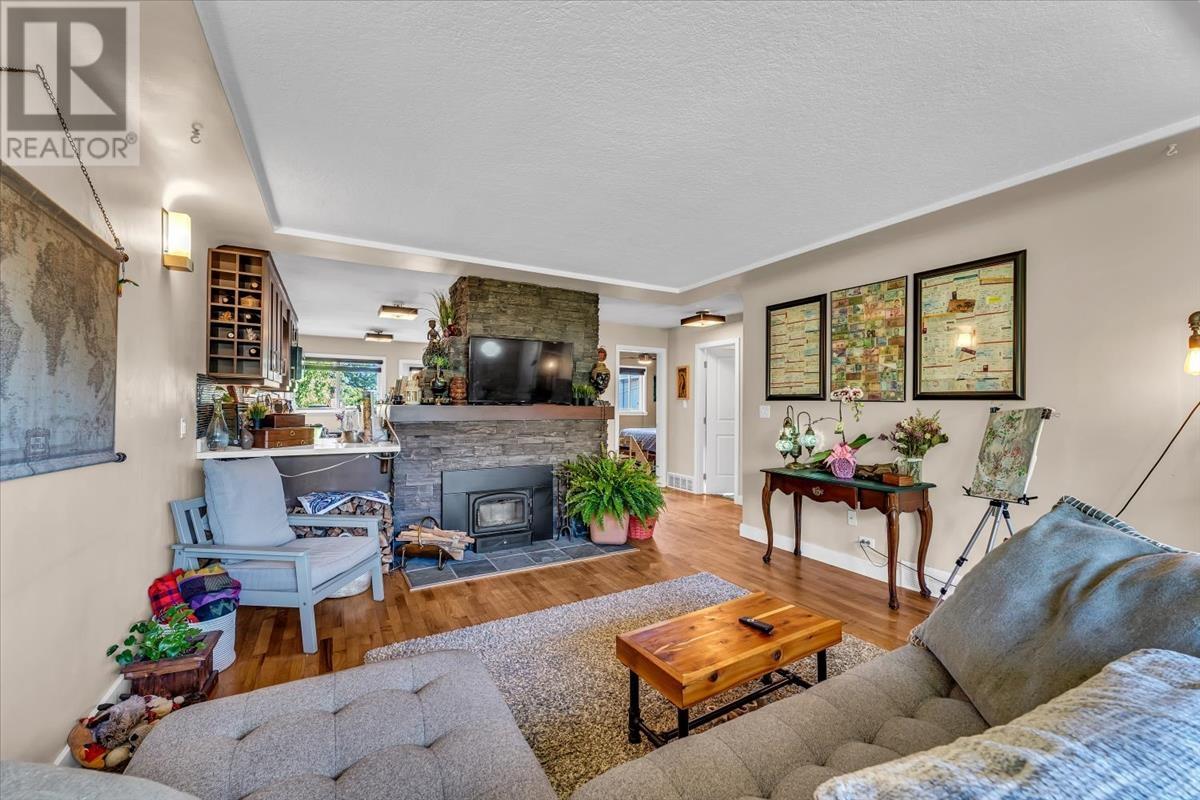 Listing Picture 8 of 34 : 2925 MCGILL STREET, Vancouver / 溫哥華 - 魯藝地產 Yvonne Lu Group - MLS Medallion Club Member