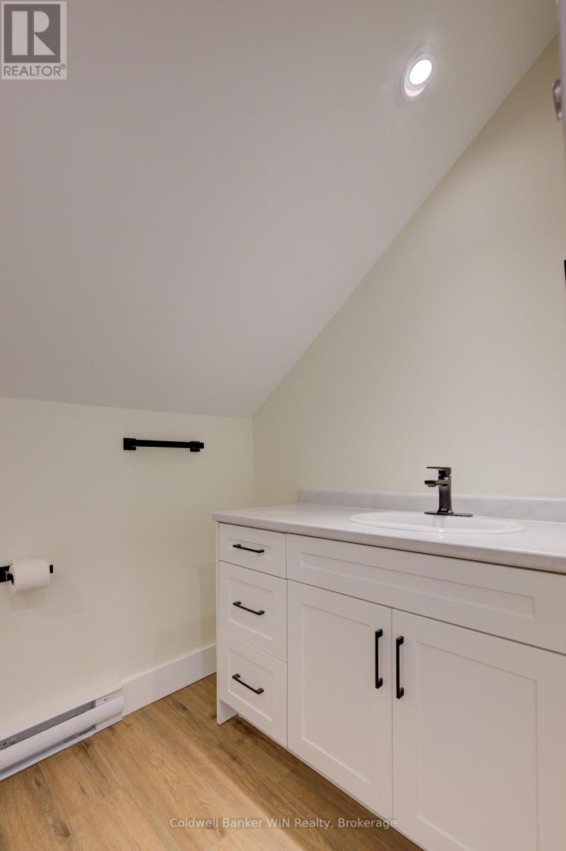 24 Crawford Street, Chatsworth, Ontario  N0H 1G0 - Photo 16 - X12011126