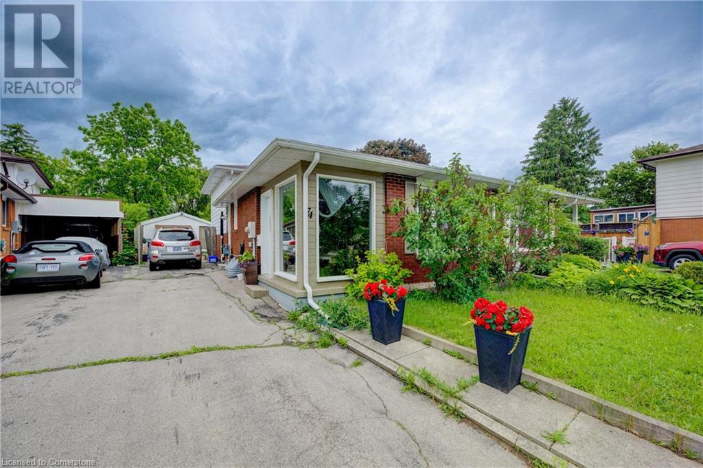 Property at 74 MARKWOOD Drive image 3