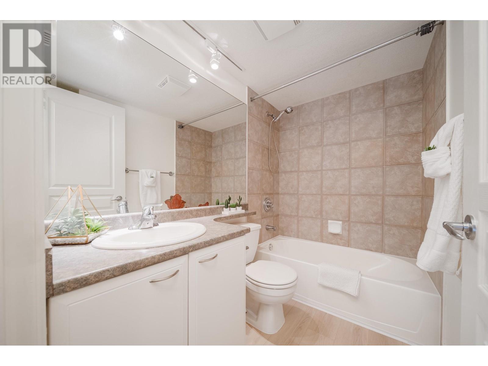 317 7383 Griffiths Drive, Burnaby, British Columbia  V5E 4M8 - Photo 16 - R2981053