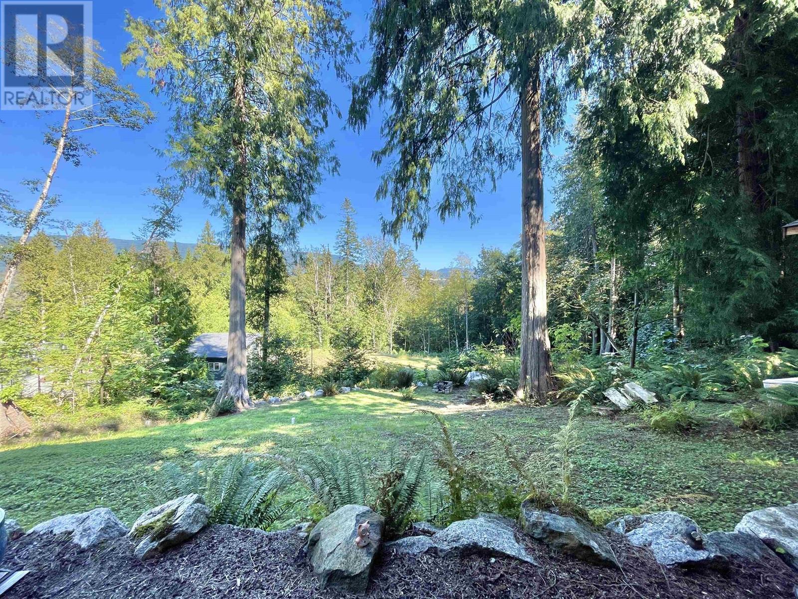 6018 Fairway Avenue, Sechelt, British Columbia  V7Z 0R2 - Photo 17 - R2981047