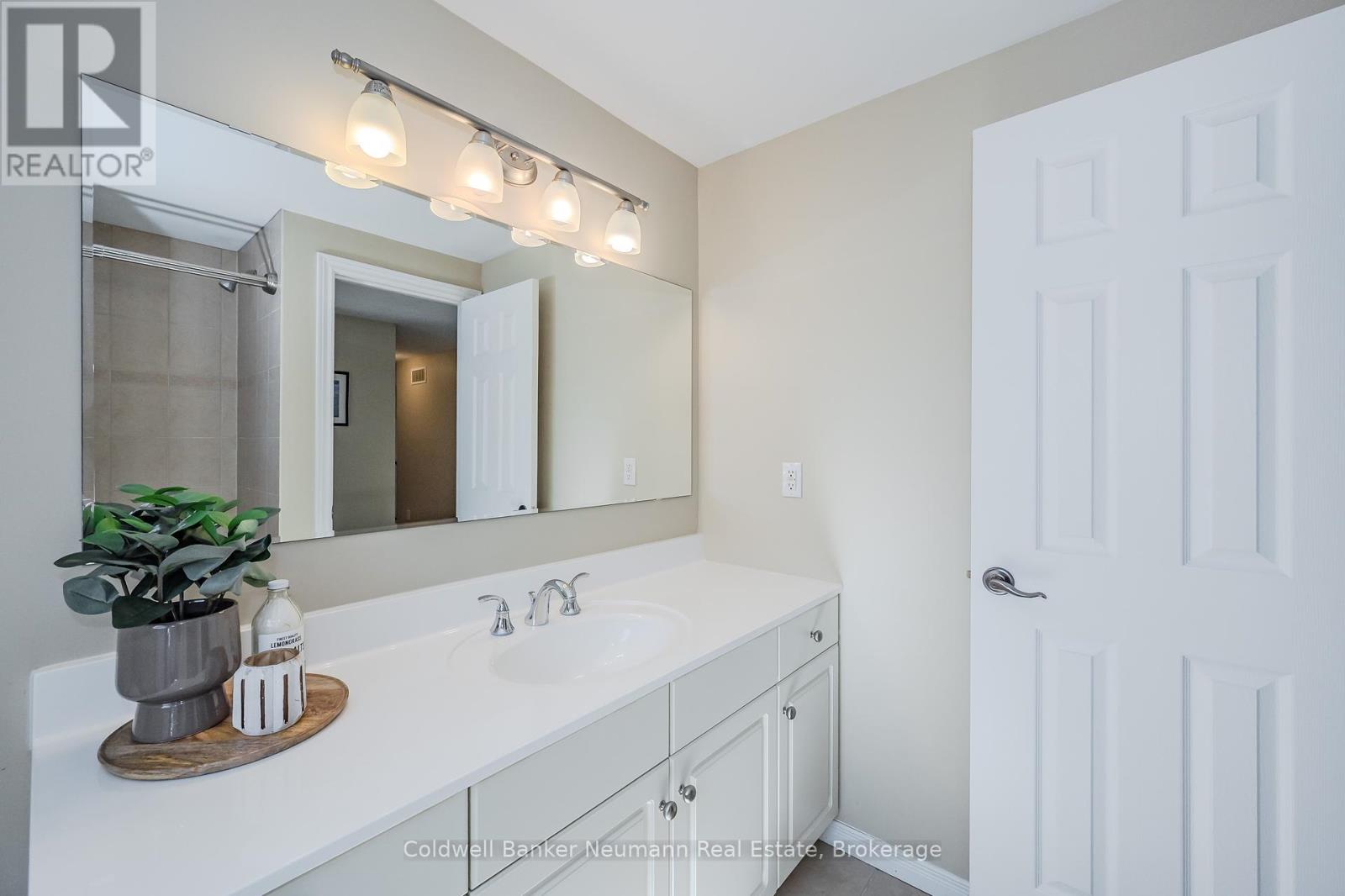 7 Brown Street, Guelph, Ontario  N1L 1P3 - Photo 22 - X12038050
