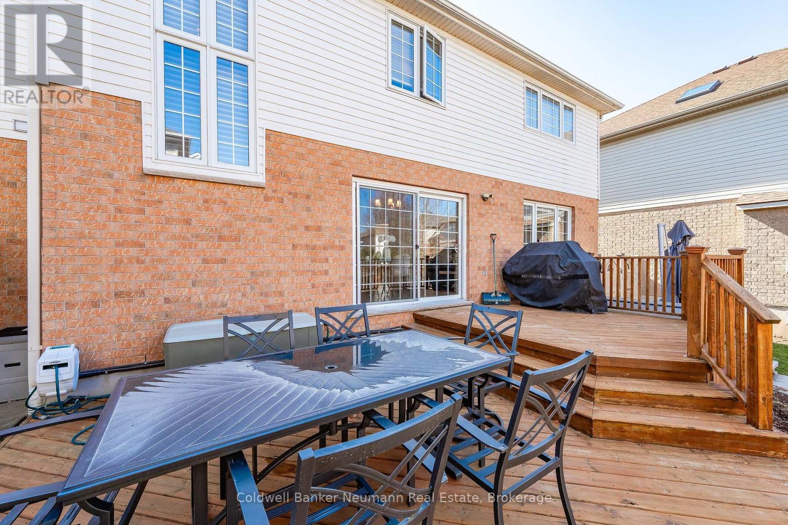 7 Brown Street, Guelph, Ontario  N1L 1P3 - Photo 29 - X12038050