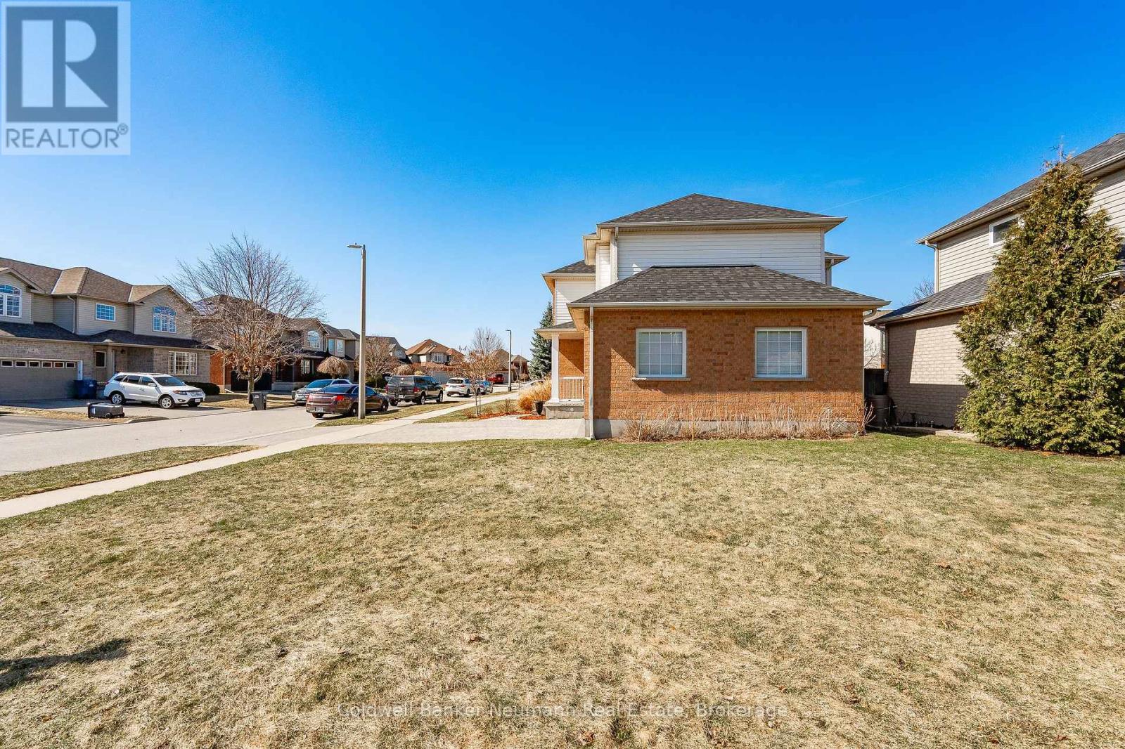 7 Brown Street, Guelph, Ontario  N1L 1P3 - Photo 33 - X12038050
