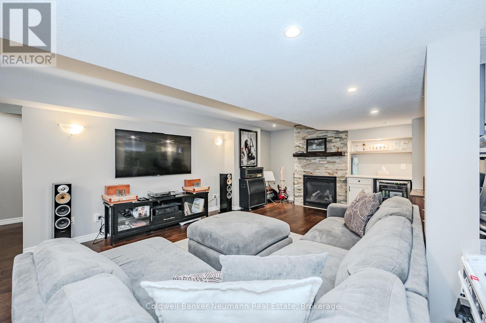 7 Brown Street, Guelph, Ontario  N1L 1P3 - Photo 42 - X12038050