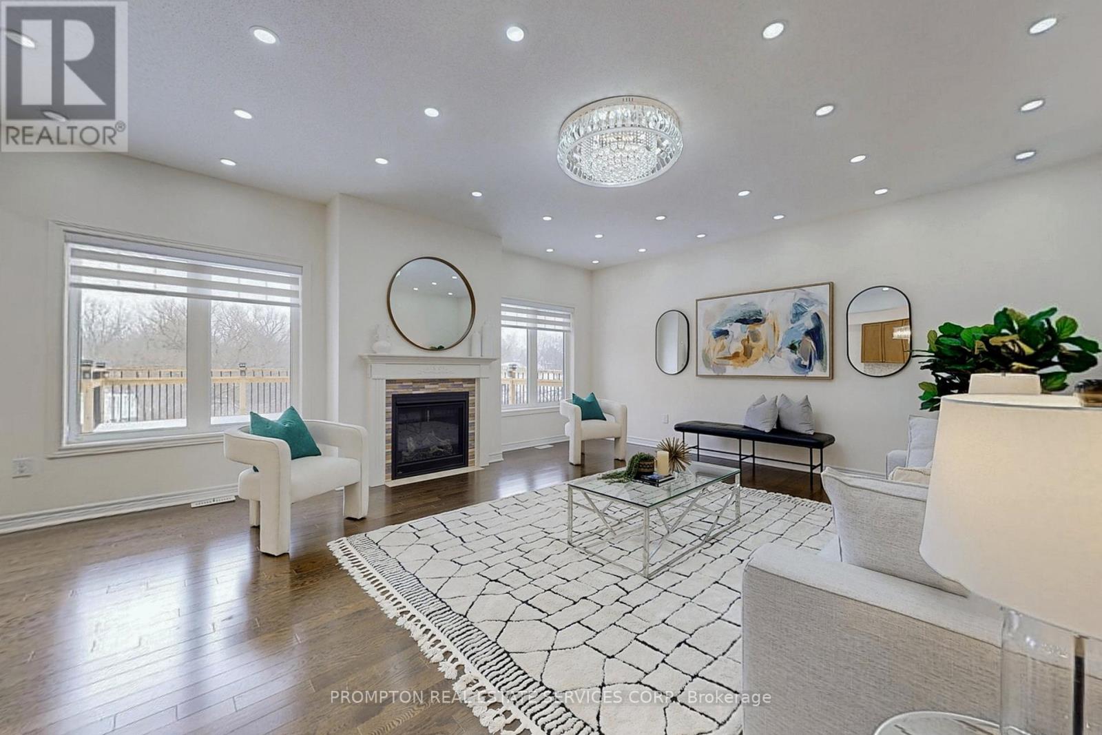 Property at 23 JOHN WEDDELL AVENUE image 3