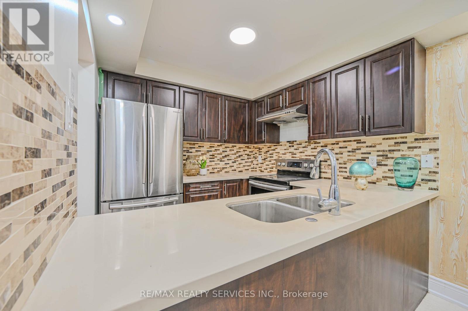 80 Winners Circle, Brampton, Ontario  L7A 1W2 - Photo 19 - W12038021
