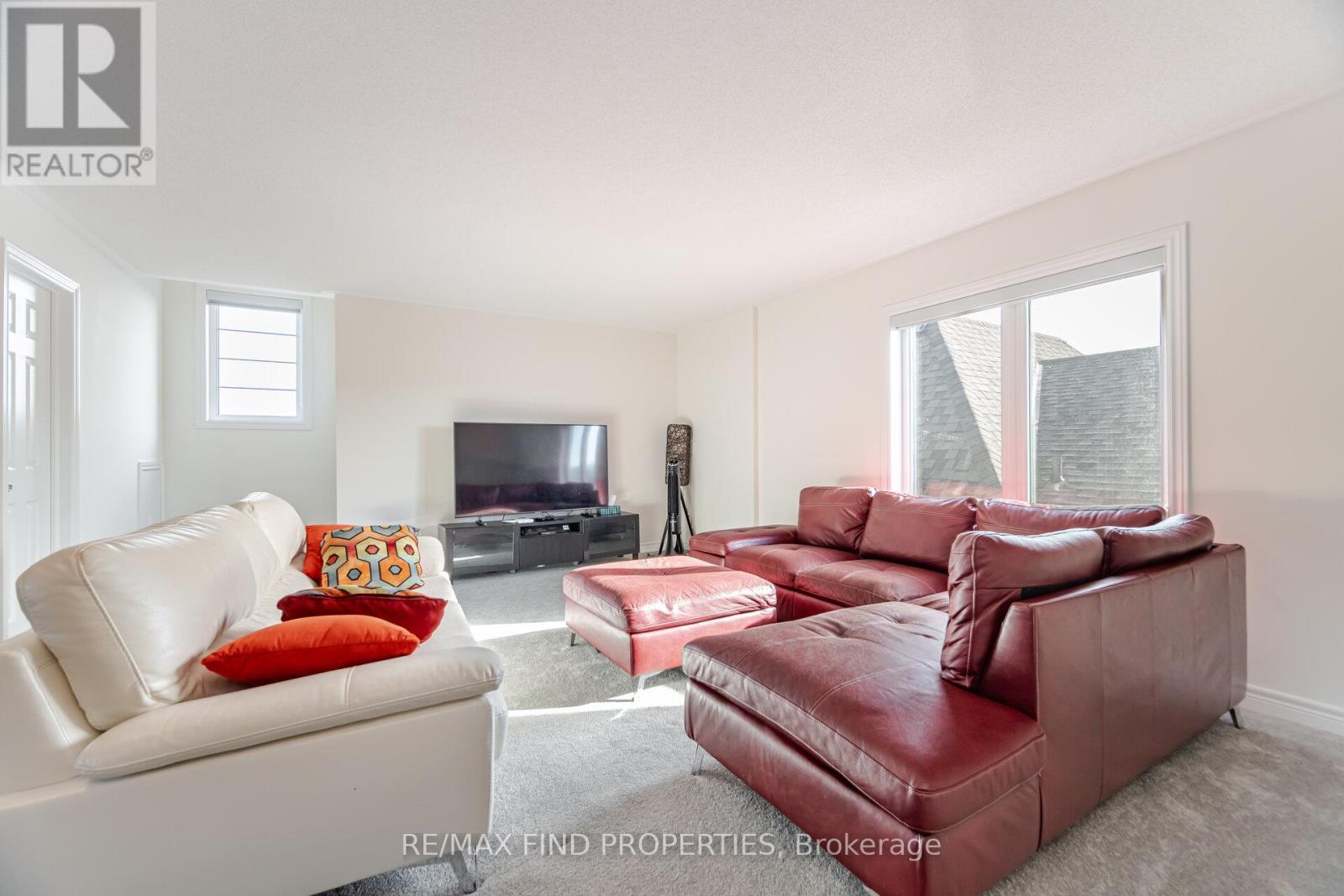 3909 Koenig Road, Burlington, Ontario  L7M 0Z9 - Photo 32 - W12038029