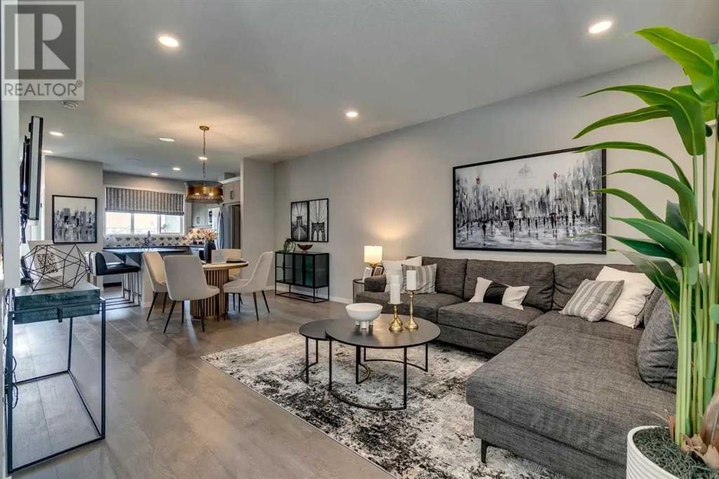 17 Huxland Close Ne, Calgary, Alberta  T2A 5Z9 - Photo 5 - A2204598