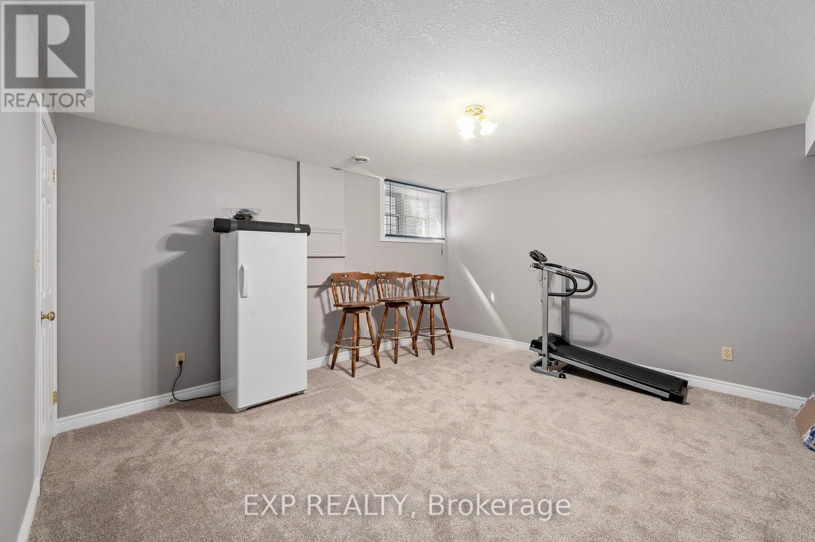 20437 Melbourne Road, Southwest Middlesex, Ontario  N0L 1T0 - Photo 22 - X12038162