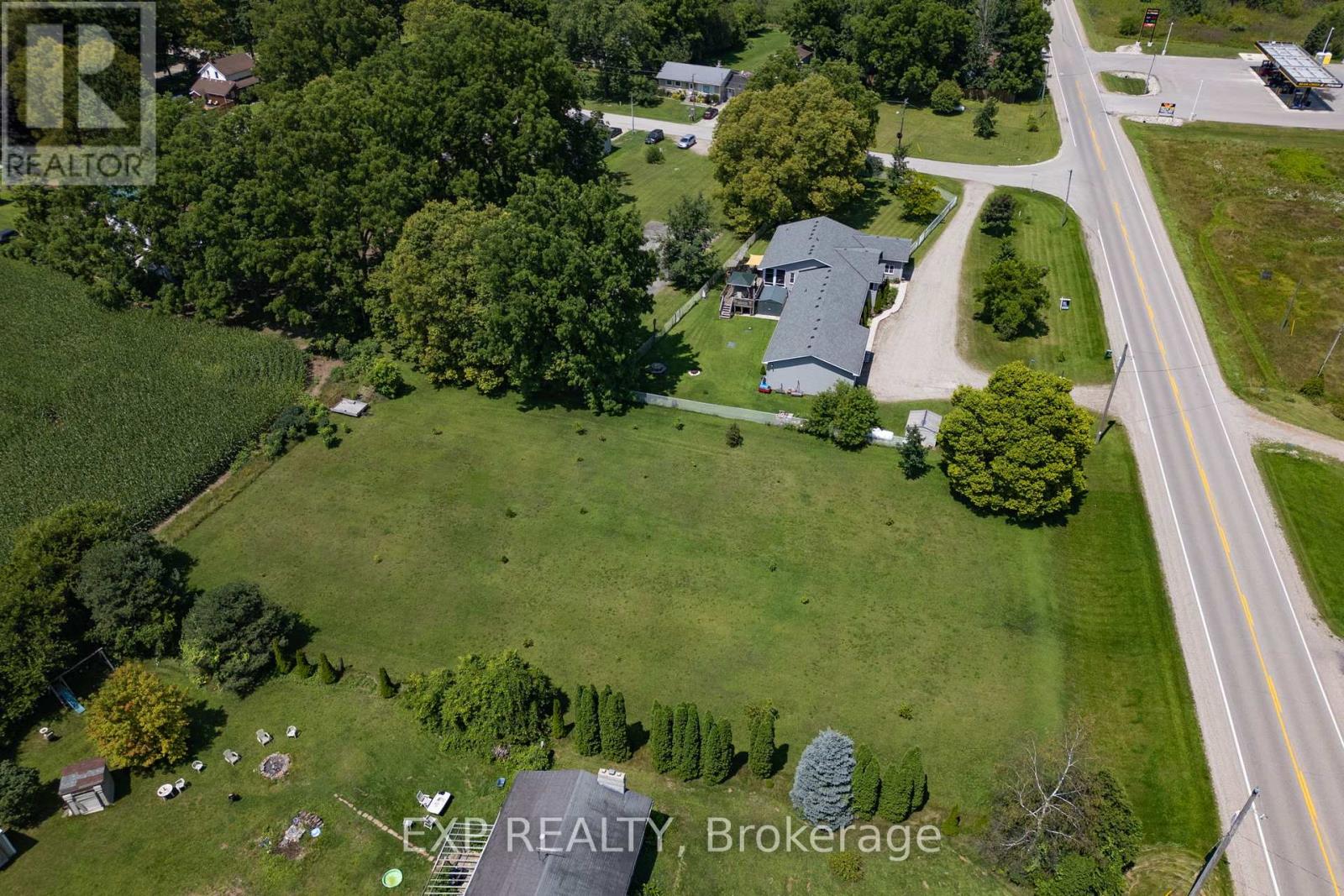 20437 Melbourne Road, Southwest Middlesex, Ontario  N0L 1T0 - Photo 39 - X12038162