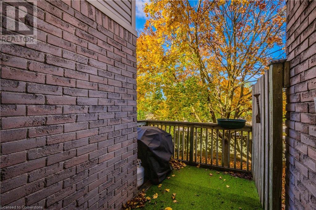 365 Bennington Gate Unit# 13, Waterloo, Ontario  N2T 2L1 - Photo 18 - 40702678