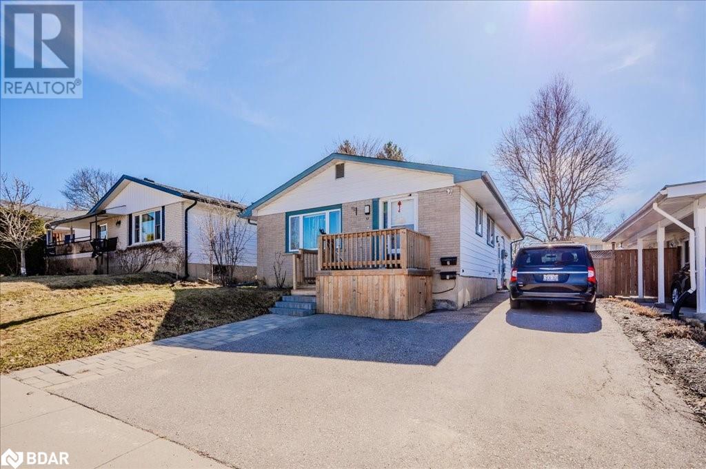 Property at 55 SILVER ASPEN Crescent image 3