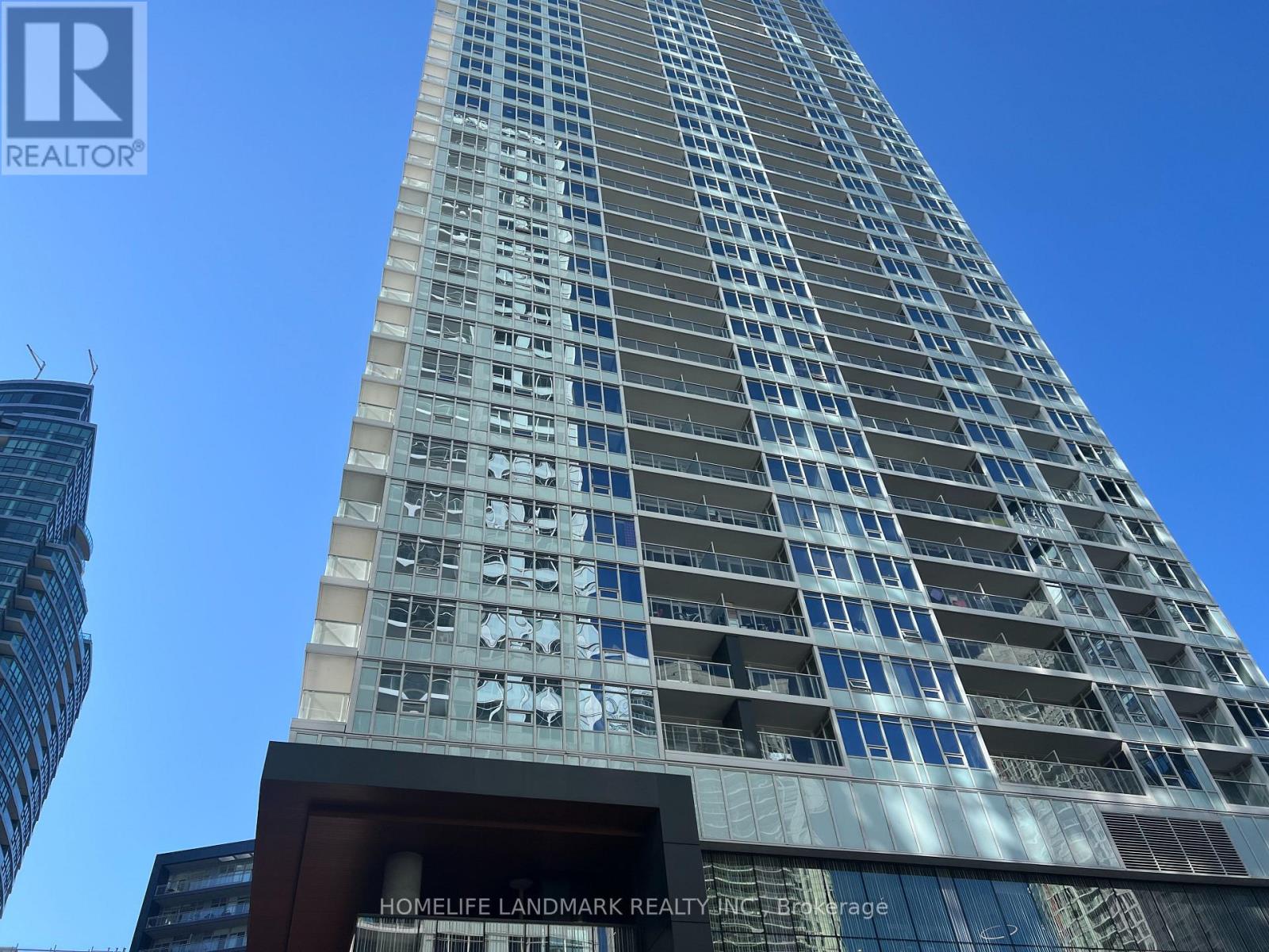 2510 - 19 BATHURST STREET, Toronto, Ontario