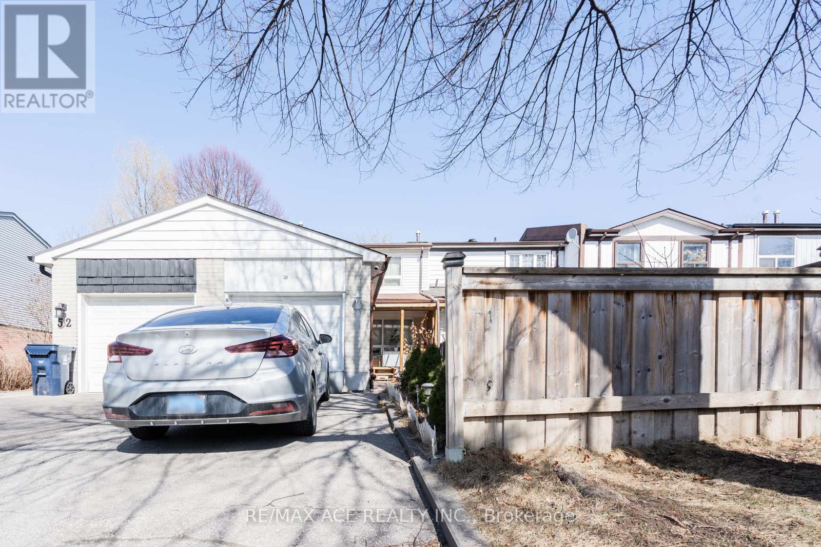 Property at 50 PARSELL SQUARE image 1